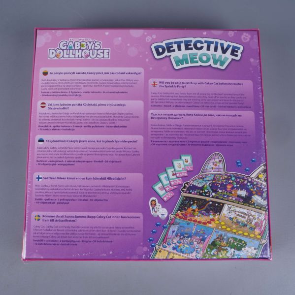 Baksidan av Gabby's Dollhouse Detective Meow spelbox med spelbeskrivning