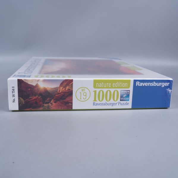 Sidan på Ravensburger pusselkartong med Nature Edition och 1000 bitar