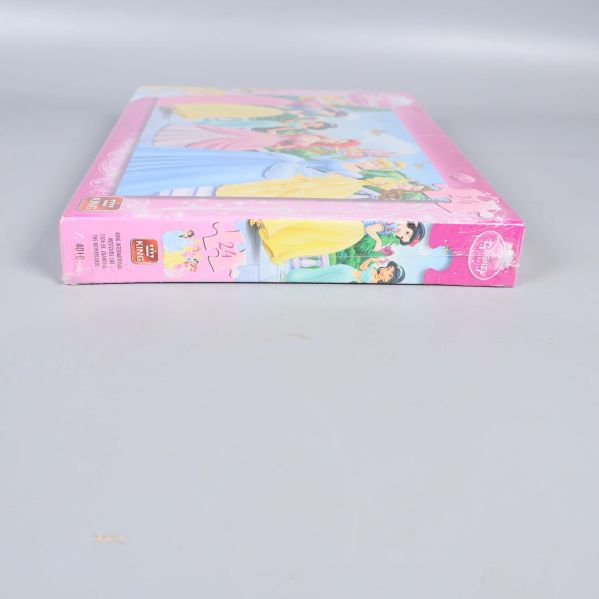 Sida av pusselkartong med Disney Princess-motiv