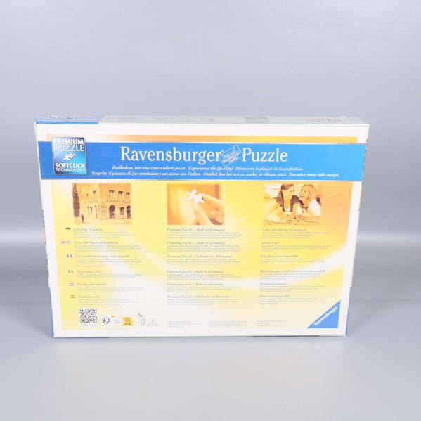 Baksidan av Ravensburger pussellåda med information om produkten