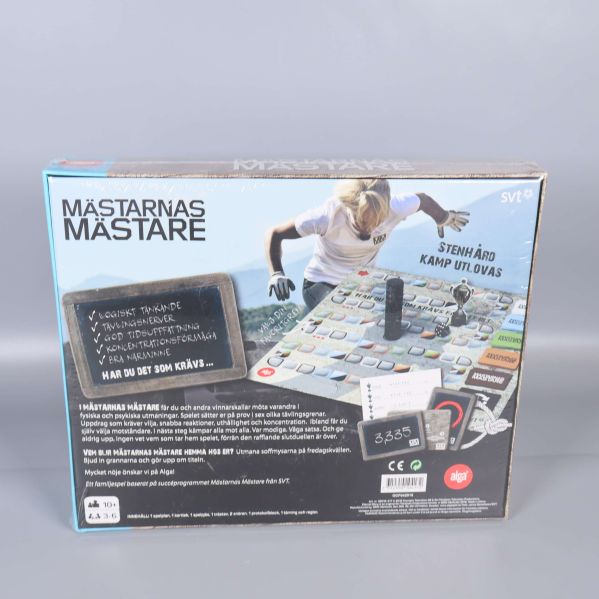 Baksidan av Mästarna Mästare sällskapsspel med spelbräda och delar