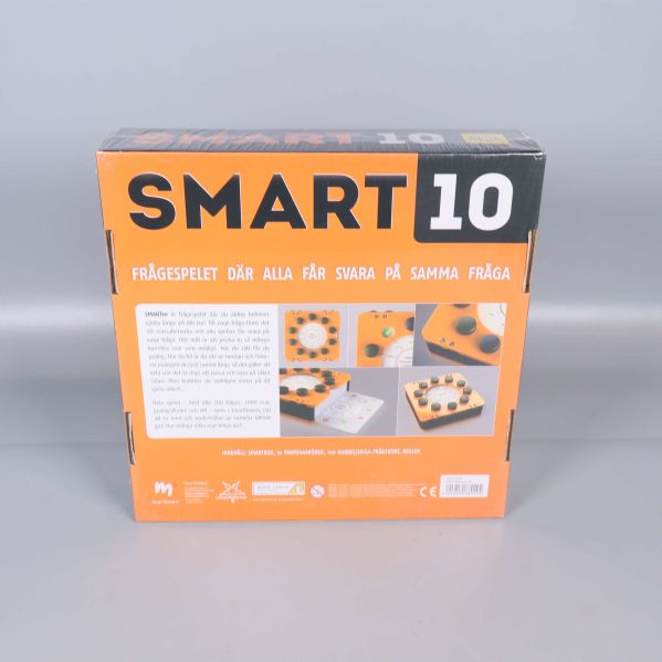 Baksidan av Smart 10 med spelbeskrivning och illustrationer