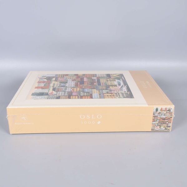 Tredje sidan av pussellåda med Oslo-motiv
