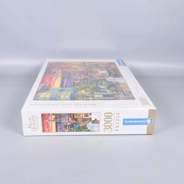 Clementoni-pusselask sedd från ovansidan