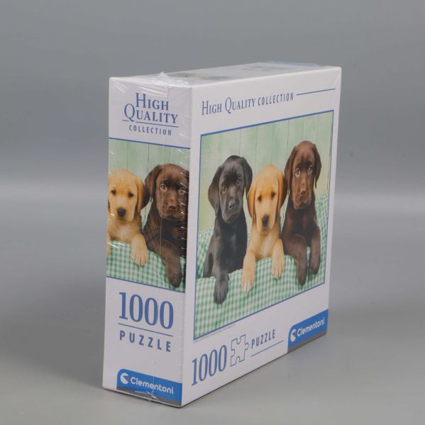 Sidan av pussellåda med motiv och antal bitar