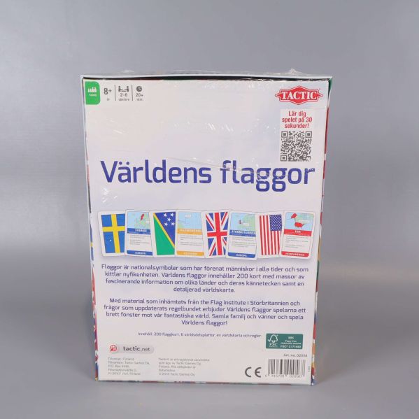 Baksidan på spelkartongen med beskrivning och flaggbilder