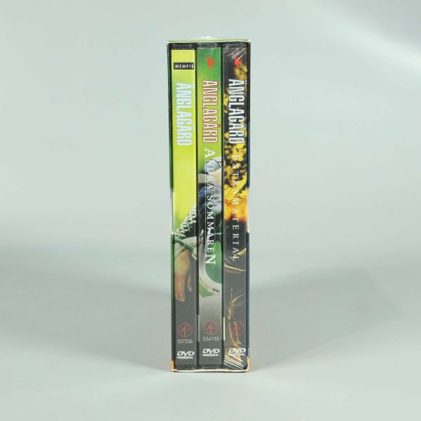 Tre separata fodral för Änglagård-filmer i boxen