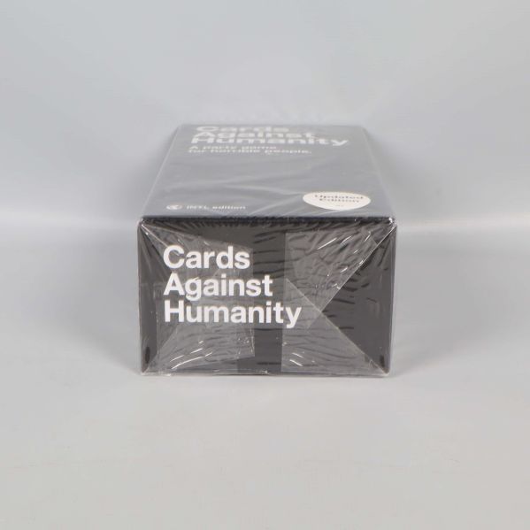 Undersidan på Cards Against Humanity svart spelask