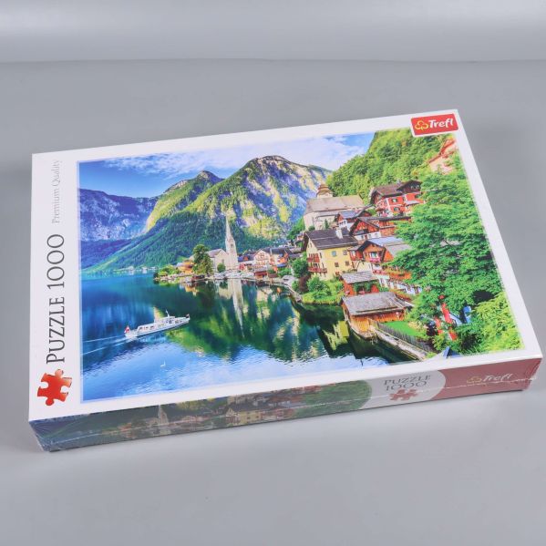 Snett placerad Trefl pusselask Hallstatt, 1000 bitar