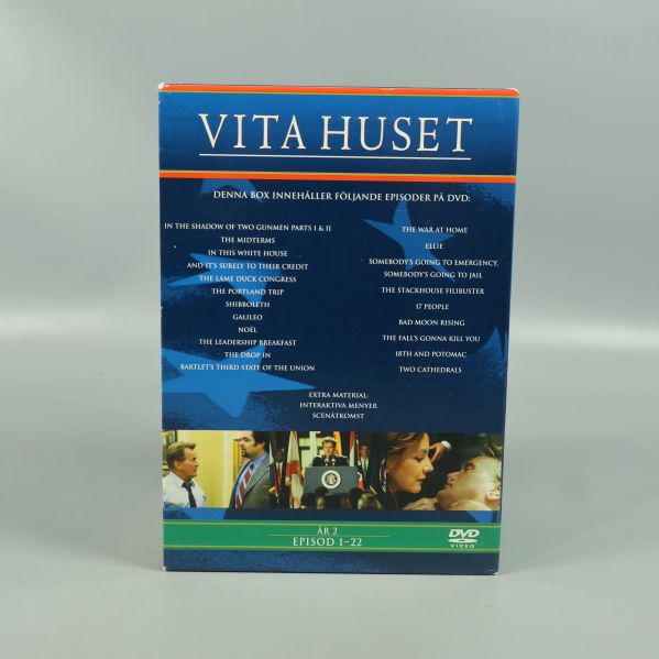 Vita Huset DVD-box baksida med lista på inkluderade avsnitt