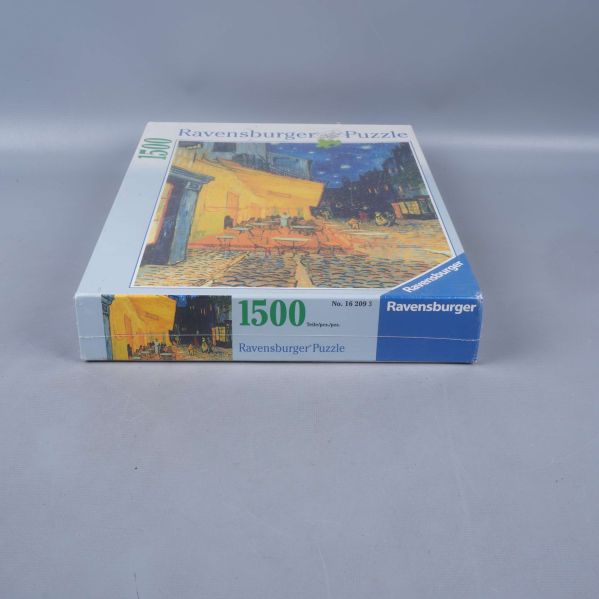 Pussellåda liggande med motiv för 1500 bitar