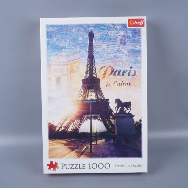 Framsida på pussellåda med Eiffeltornet i Paris