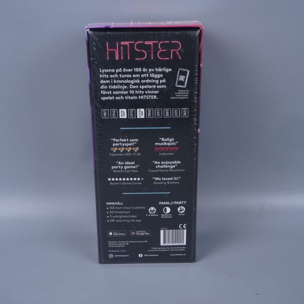 Baksida av Hitster 300 extra hits kartong med spelinformation