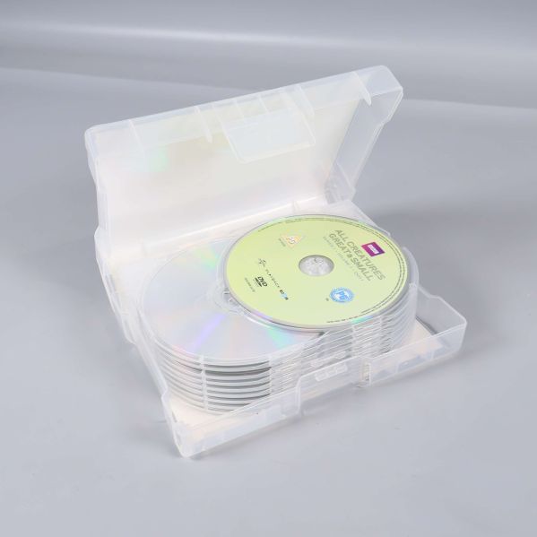 DVD-box i plast öppnad med staplade skivor synliga
