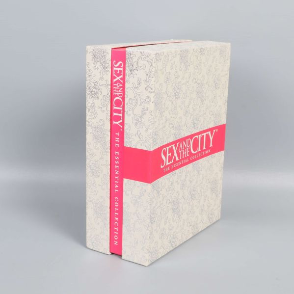 Sex and the City box i vinkel, visar ryggen