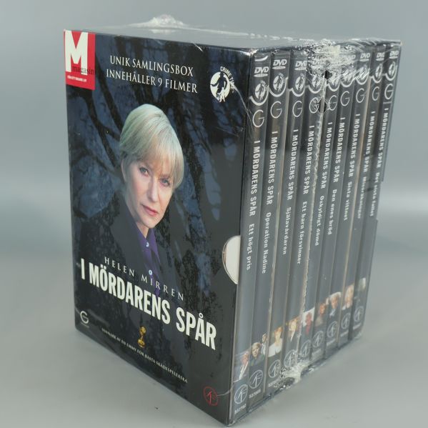 Dvd-box med 9 filmer arrangerade på rad i förpackning