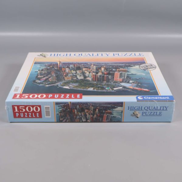 Sidan av Clementoni New York-pussel visar 1500 bitar