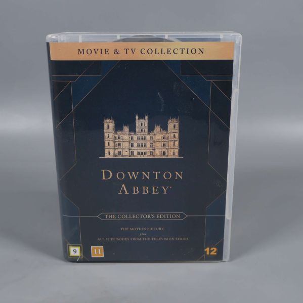 Framsida av Downton Abbey DVD samlarbox