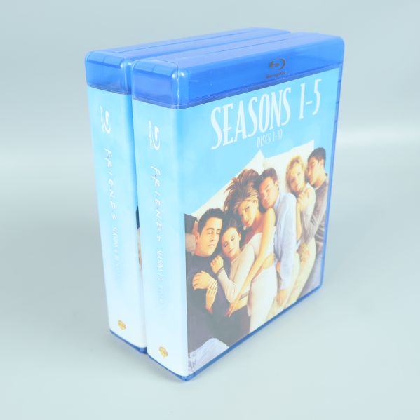 Två blåa blu-ray boxar för Friends säsong 1-10