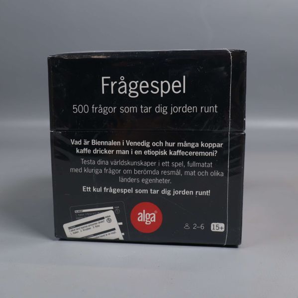 Framsidan på spelboxen med texten Frågespel och 500 frågor