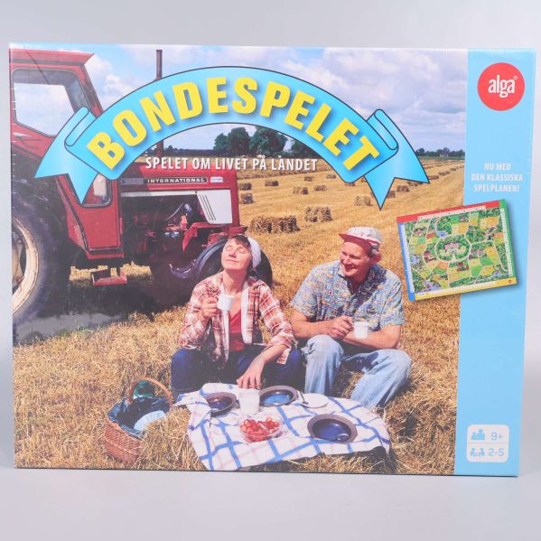 Framsidan av Bondespelet med lantligt motiv och spelare