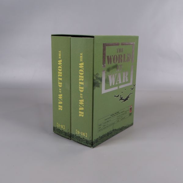 Två DVD-fodral till The World at War boxen