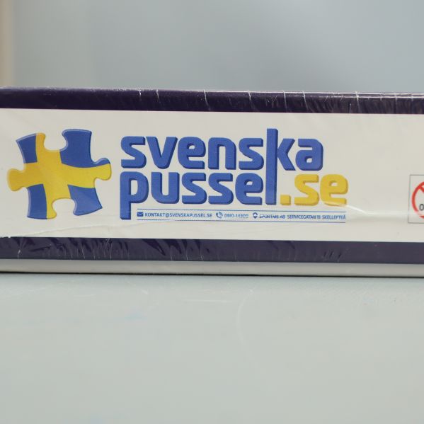 Närbild på svenska pussel.se logotyp