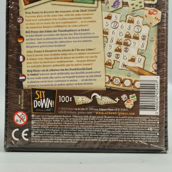 Närbild på botten av Skull Island spelbox med tillverkare