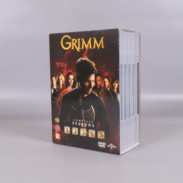 Grimm dvd-box med omslag och säsongerna 1 till 5 synliga i sidan