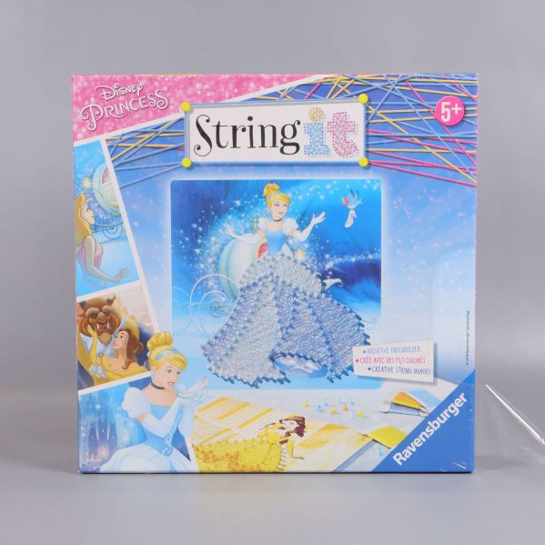 Framsidan av String it Princess pysselset med Disney-motiv