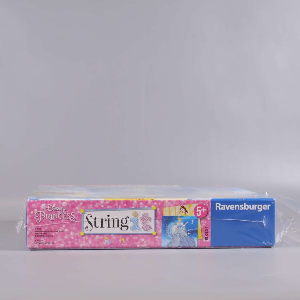 Närbild på sidan av String it Princess pysselset från Ravensburger