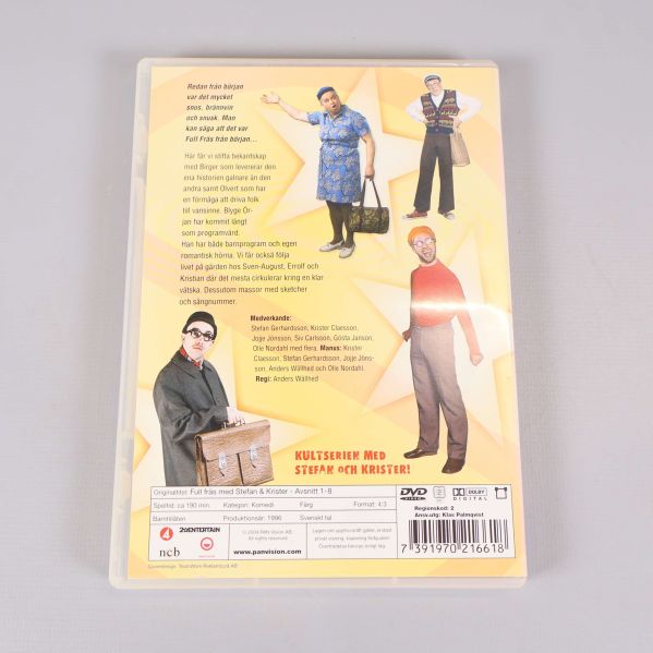 Baksidan av dvd-fodralet med karaktärer och innehållsbeskrivning