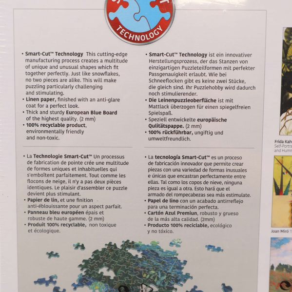 Närbild på baksidans text om tillverkningsteknik