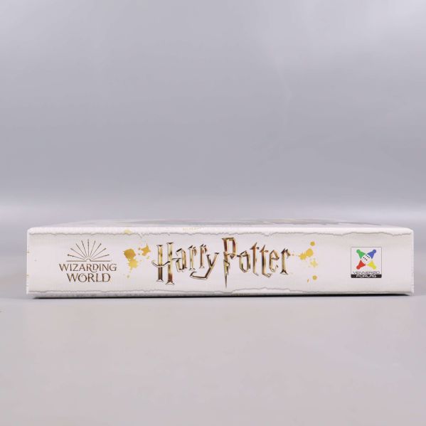 Övre delen av förpackningen med Harry Potter-logotyp