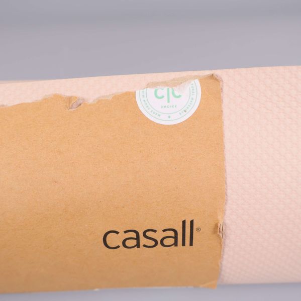 Casall-logotyp på yogamattans etikett