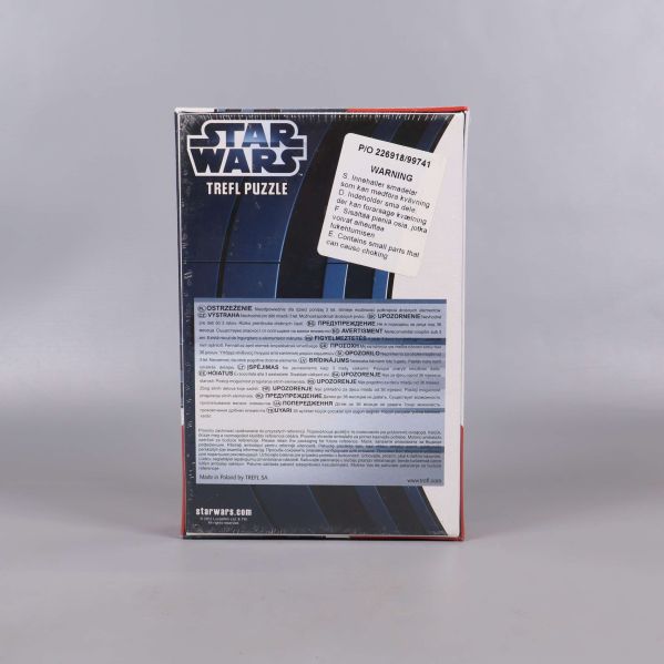 Baksida av Star Wars Trefl pusselask med textfält och klisteretikett