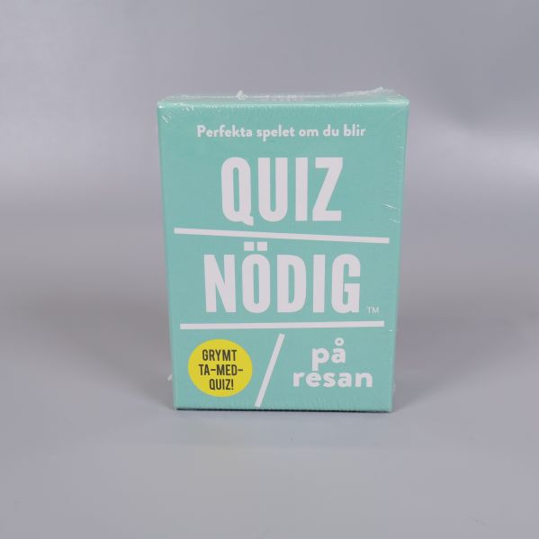 Quiznödig på resan frågespel i turkos ask sedd framifrån