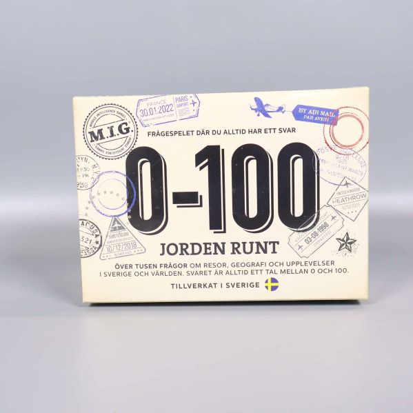 Framifrån på spelkartong 0-100 Jorden runt med resestämplar