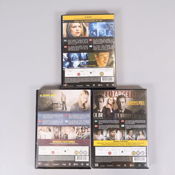 Tre baksidor av Homeland DVD-fodral med text och bilder