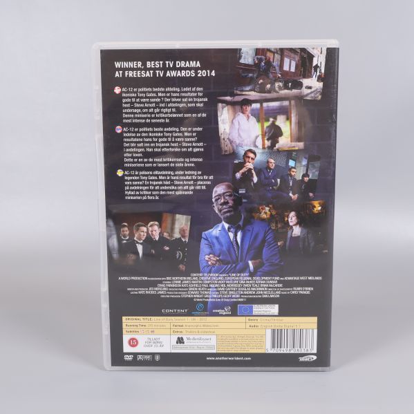Baksida av DVD-fodral med scenbilder och information