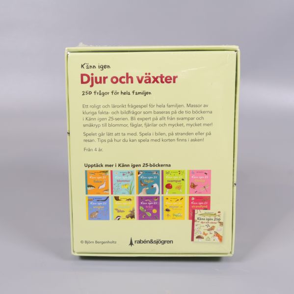 Baksida av frågespelet Känn igen Djur och växter med beskrivning