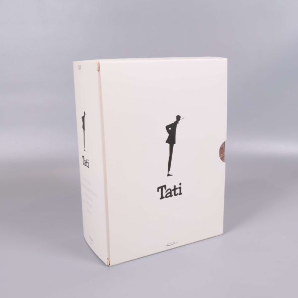 Vit DVD-box med Tati-silhuett på framsidan