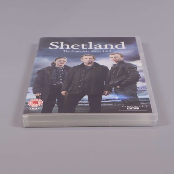 Shetland DVD-box sedd framifrån liggande