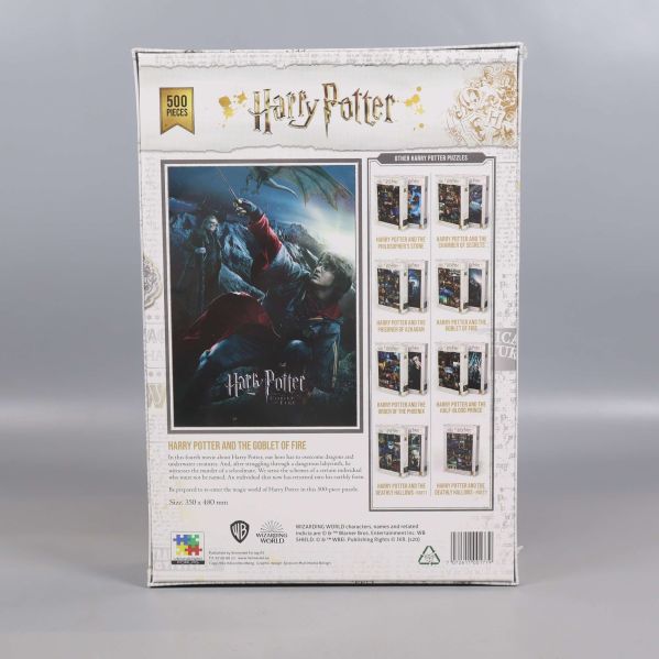 Baksidan visar motivet och fler varianter av Harry Potter pussel