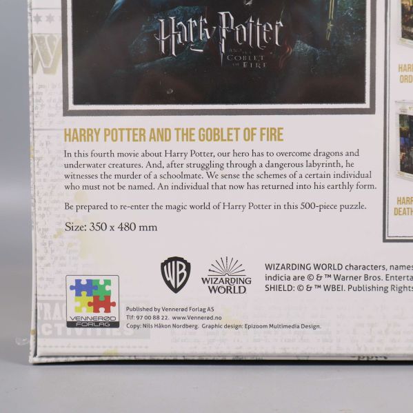 Närbild på baksidans text och symboler för Harry Potter pussel
