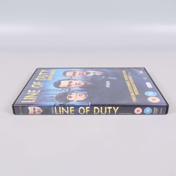 Line of Duty DVD-box liggande visande ryggen och framsidan