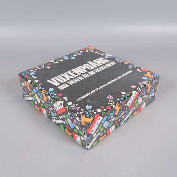 Vuxenpoäng spelbox visad från sidan