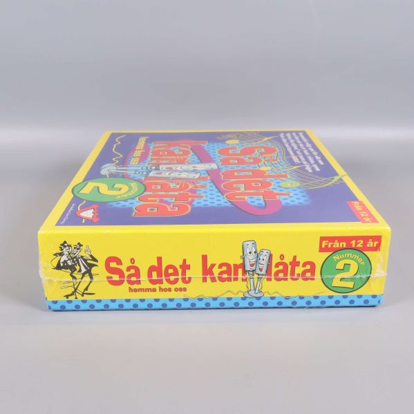 Detaljbild på den andra sidan av boxen för Så det kan låta nummer 2
