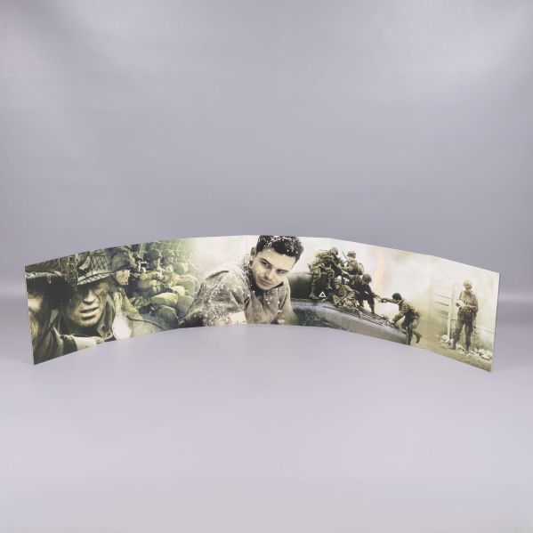 Insidan av dvd-fodralet med motiv från Band of Brothers