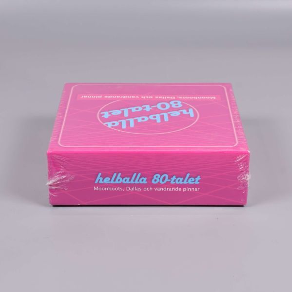 Spelboxen helballa 80-talet liggande med text på sidan